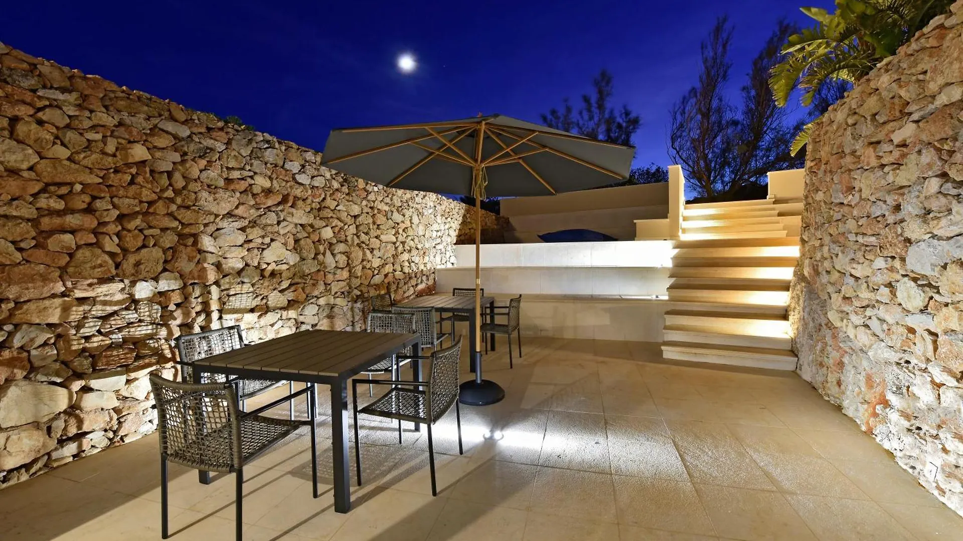 Villa Stornella By Mmega Case Canini
